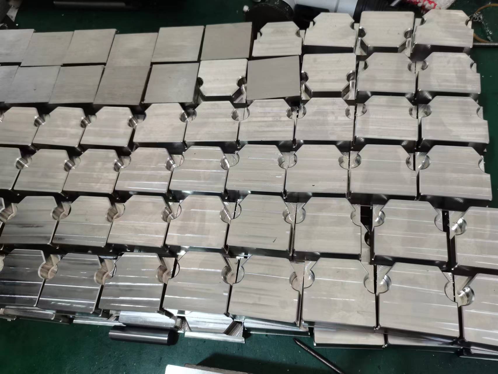 數(shù)控銑床加工 數(shù)控銑床加工